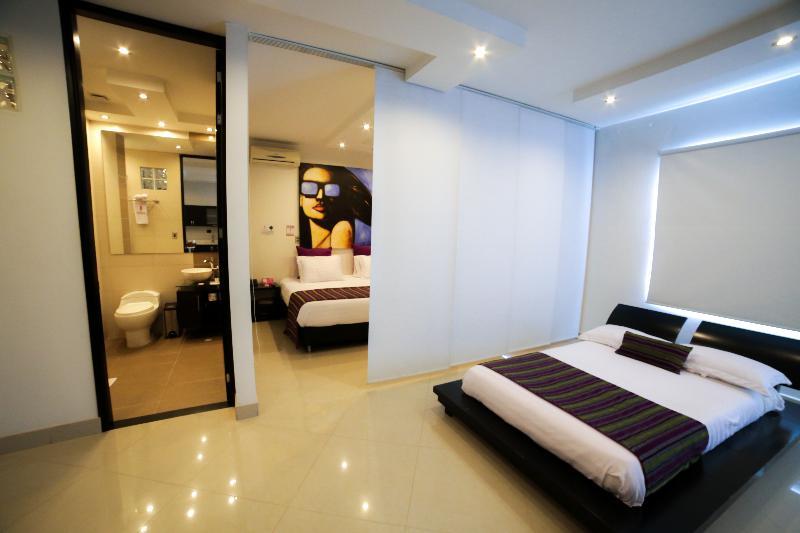 Hotel 33 Conquest เมเดยิน ภายนอก รูปภาพ